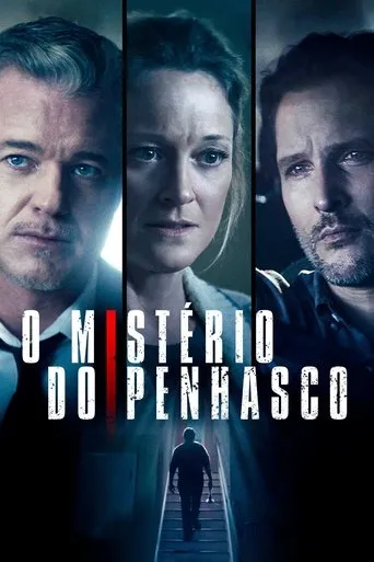 Pôster de O Mistério do Penhasco (2022)